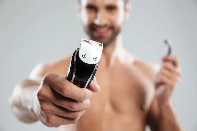 men's grooming equipment